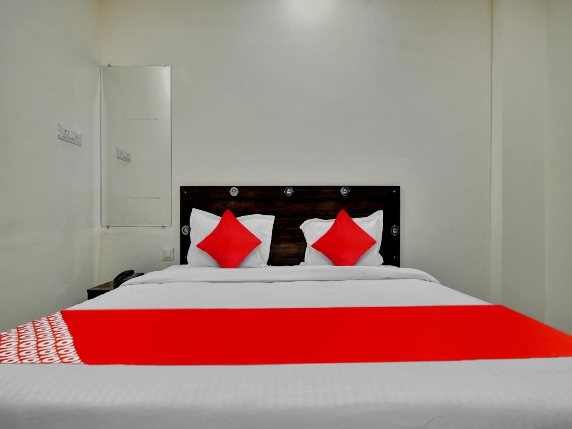 Oyo Hotel Dr Greens Indore Eksteriør bilde