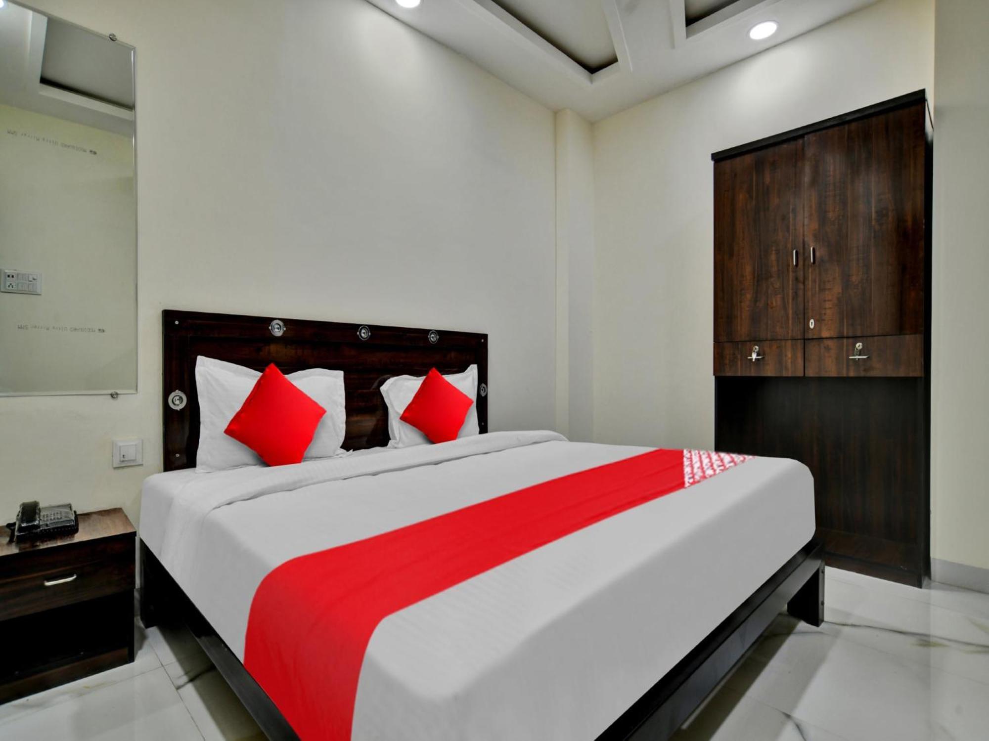 Oyo Hotel Dr Greens Indore Eksteriør bilde